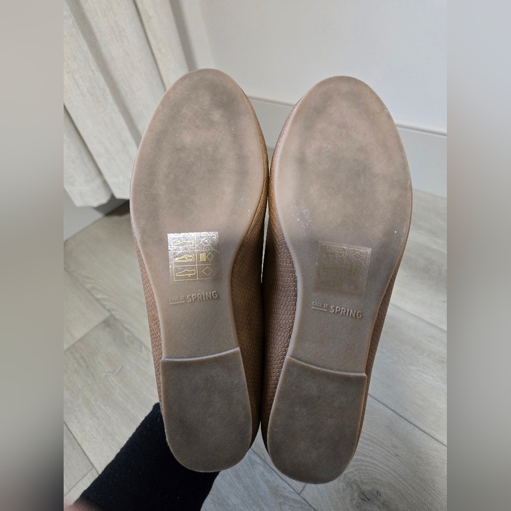 Call It Spring neutral tan snakeskin print loafers, size 7, like new - Picture 4 of 5